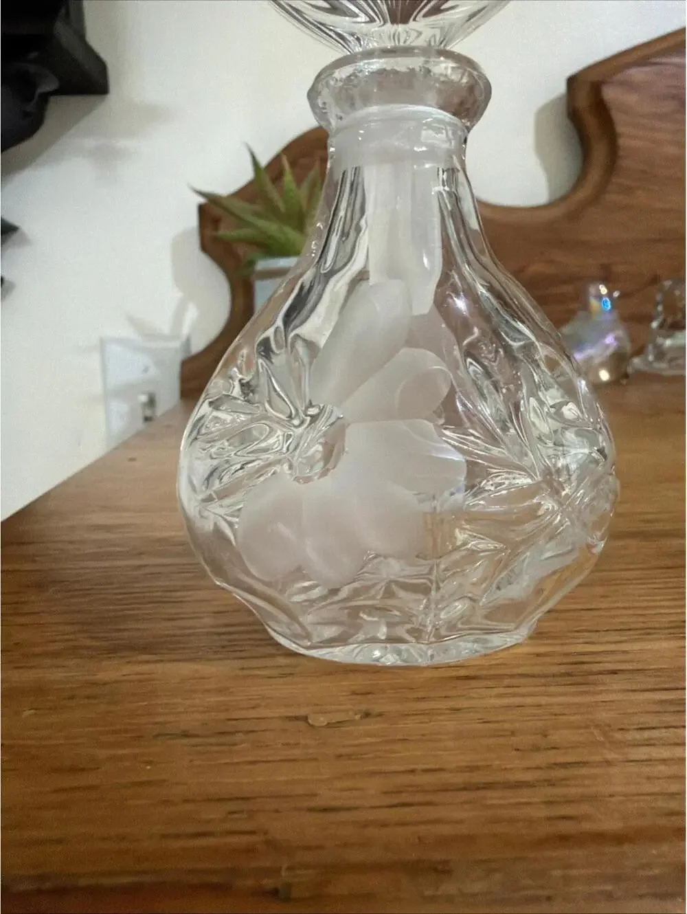 VTG Glass Perfume Bottle Heritage princess art deco Glass Stopper Floral Chateau - Picture 6 of 10